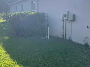 Bush Trimming by Jordan Davis for Ann R. in Davenport, FL