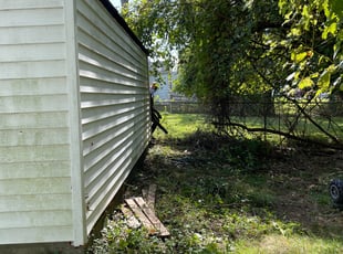 Weeding by Demetrius Bennett Jr for Louvene A. in Maple Heights, OH