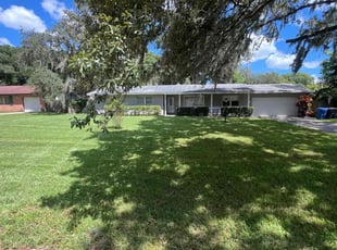 Hayes E.'s Lawn Maintenance service result