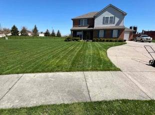Brandon S.'s Lawn Maintenance service result