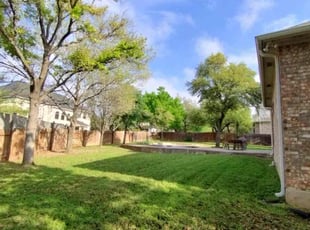 Heidi E.'s Lawn Maintenance service result
