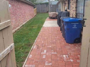 Leaf Removal by Jason Westgor for Richard A. in San Antonio, TX