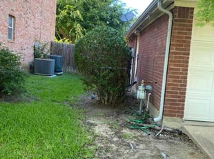 Bush Trimming by Jose Tovar for Rob B. in Fort Worth, TX