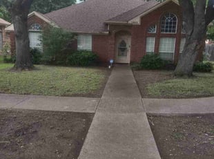 Leaf Removal by Marcus Carranza for Dwight S. in Cedar Hill, TX