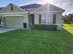 Bush Trimming by Widalbert Ortiz for Kimberly J. in Davenport, FL