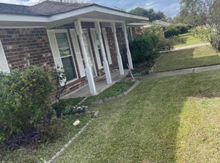Bush Trimming by Carl George for Vanisha A. in Baton Rouge, LA