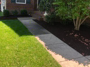 Mulching by Jairo Salamanca for John B. in Oak Hill, VA