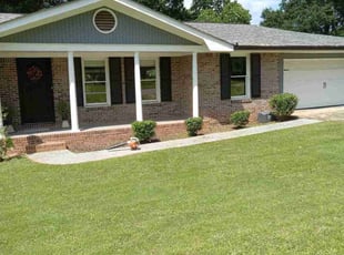 Bush Trimming by Lionel Lee for Laura P. in Lilburn, GA
