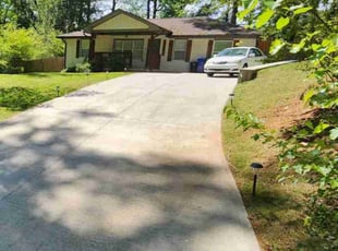 Dwayne S.'s Yard Cutting service result