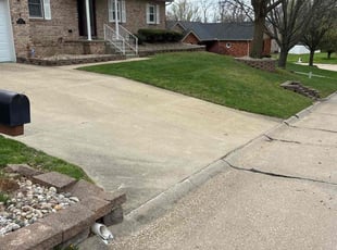 Holly K.'s Lawn Care service result
