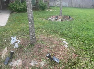 Weeding by Jonathan Stephens for Gigi J. in Missouri City, TX
