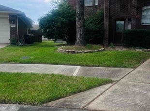 Kristina H.'s Lawn Maintenance service result