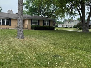 Landscaping by Reynaldo Valenciano for Sam S. in Aurora, IL
