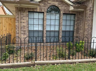 Bush Trimming by Stephen Morales for Jasmine O. in Sugar Land, TX