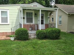 Bush Trimming by JOSHUA SPOTZ for Thomas D. in Kansas City, MO
