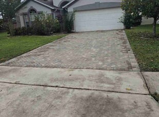 Weeding by Jorge Cruz for Terry L. in Orlando, FL