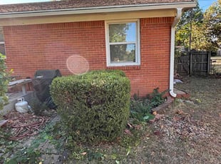 Bush Trimming by Imunique Hill for Barbara A. in Tulsa, OK