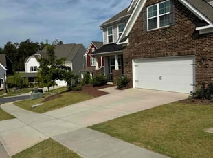 Emma W.'s Lawn Service service result