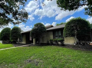 Bush Trimming by Aureliana Luciano for Andrew W. in Richardson, TX