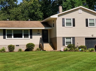 Bush Trimming by William Mende for Stephanie R. in Virginia Beach, VA
