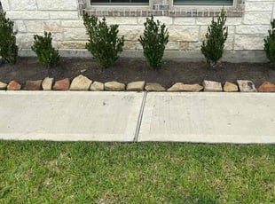 Weeding by Gonzalo Gonzalez for Connor B. in Mont Belvieu, TX