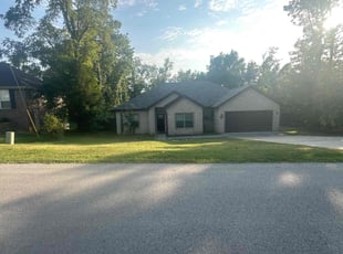 Laura K.'s Lawn Service service result