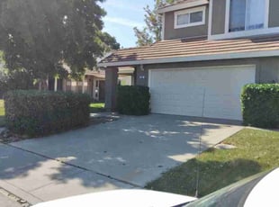 Bush Trimming by Scott Reeves for Tom W. in Vacaville, CA