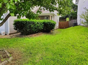 Bush Trimming by Elvin Dobbs for Karmen J. in Dallas, GA