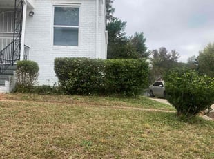 Bush Trimming by Ian Jackson for Teshia R. in Atlanta, GA