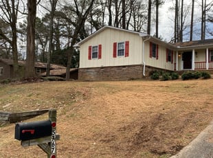 Leaf Removal by Delbert Rosa for Tommy J. in Lithonia, GA