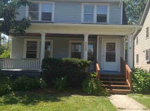 Bush Trimming by Elizabeth Williams for Matthew C. in Cleveland Heights, OH