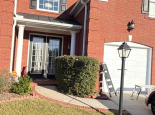 Bush Trimming by Jovon Braddy for Viktoria W. in Smyrna, GA