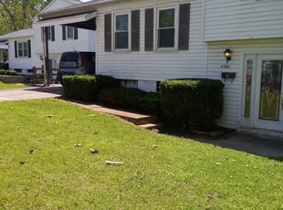 Bush Trimming by JOHN WILDER for George G. in Florissant, MO