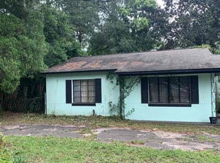 Landscaping by James Barkley for Luis G. in Tallahassee, FL