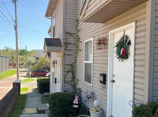 Bush Trimming by Christopher Noel for Papa Sega S. in Akron, OH