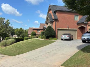 Jessica W.'s grass maintenance service result