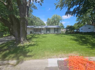 Molly A.'s lawn maintenance service result
