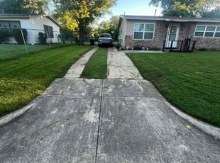 Tonesa P.'s grass maintenance service result