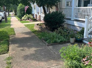Veronica B.'s lawn maintenance service result