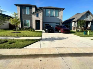 Nadia N.'s lawn care service result