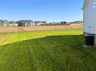 Sarah L.'s lawn care services service result