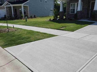 Shae A.'s lawn care services service result