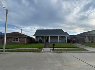 Jeannie R.'s yard service service result