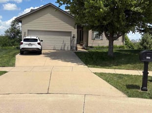 Michelle H.'s grass maintenance service result