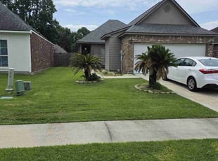 Amanda G.'s grass cutting service result