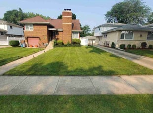 Gloria C.'s lawn maintenance service result