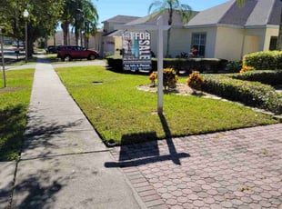 Jean B.'s grass maintenance service result