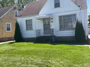 Jennifer R.'s landscape maintenance service result