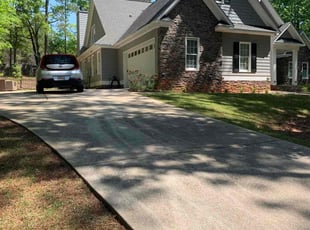 Cindy M.'s lawn care services service result