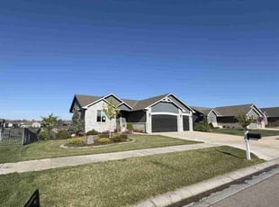 Donna R.'s lawn care service result